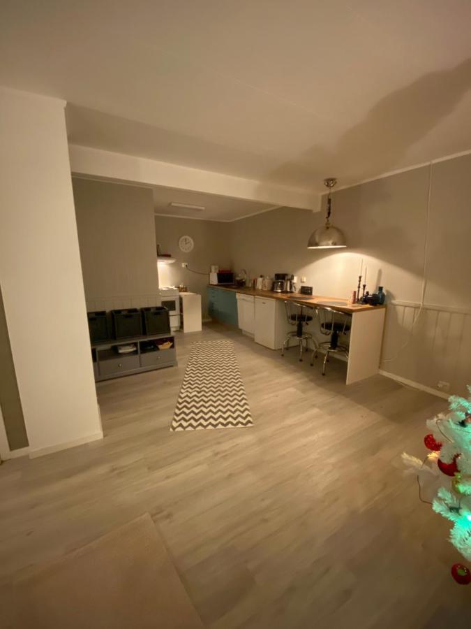 Lyngen, Mackay Appartment, Lyngen Lyngseidet Exterior foto