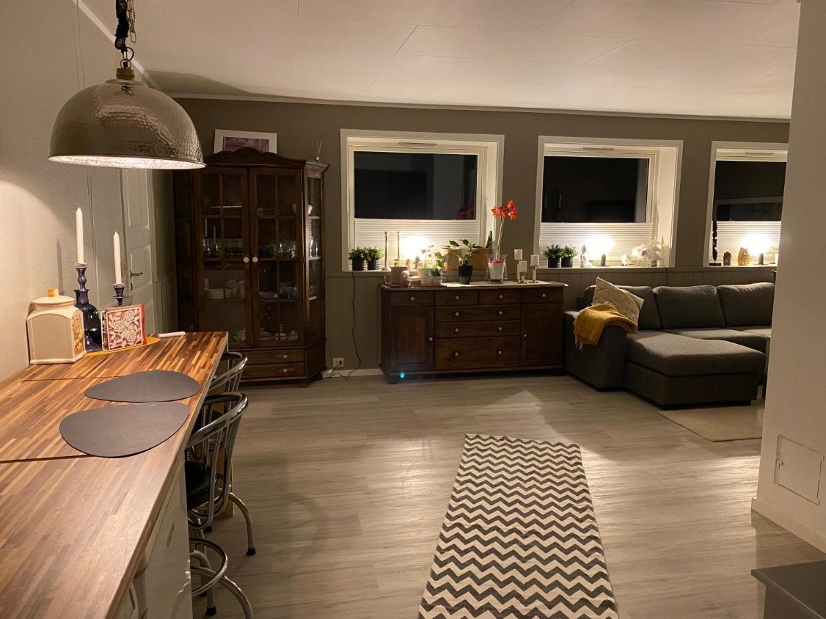 Lyngen, Mackay Appartment, Lyngen Lyngseidet Exterior foto